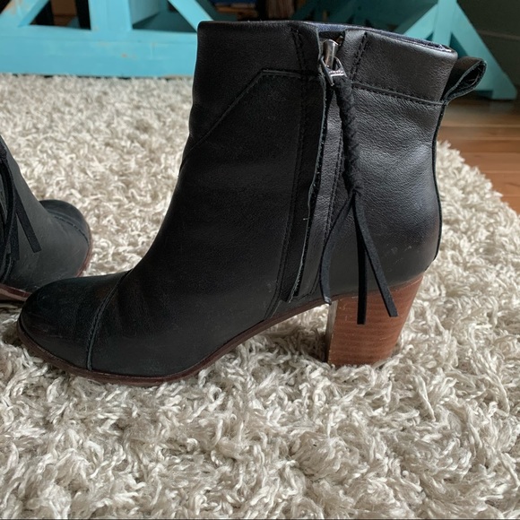 Toms Black Leather Lunata Boot - Picture 11 of 14